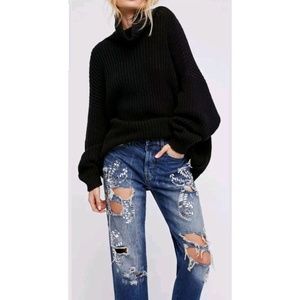 NEW FREE PEOPLE CEM EMBELLISHED BOYFRIEND JEANS 26